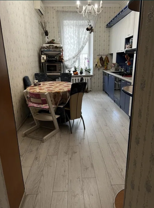 продажа трехкомнатной квартиры номер A-174012 в Малиновском районе, фото номер 8